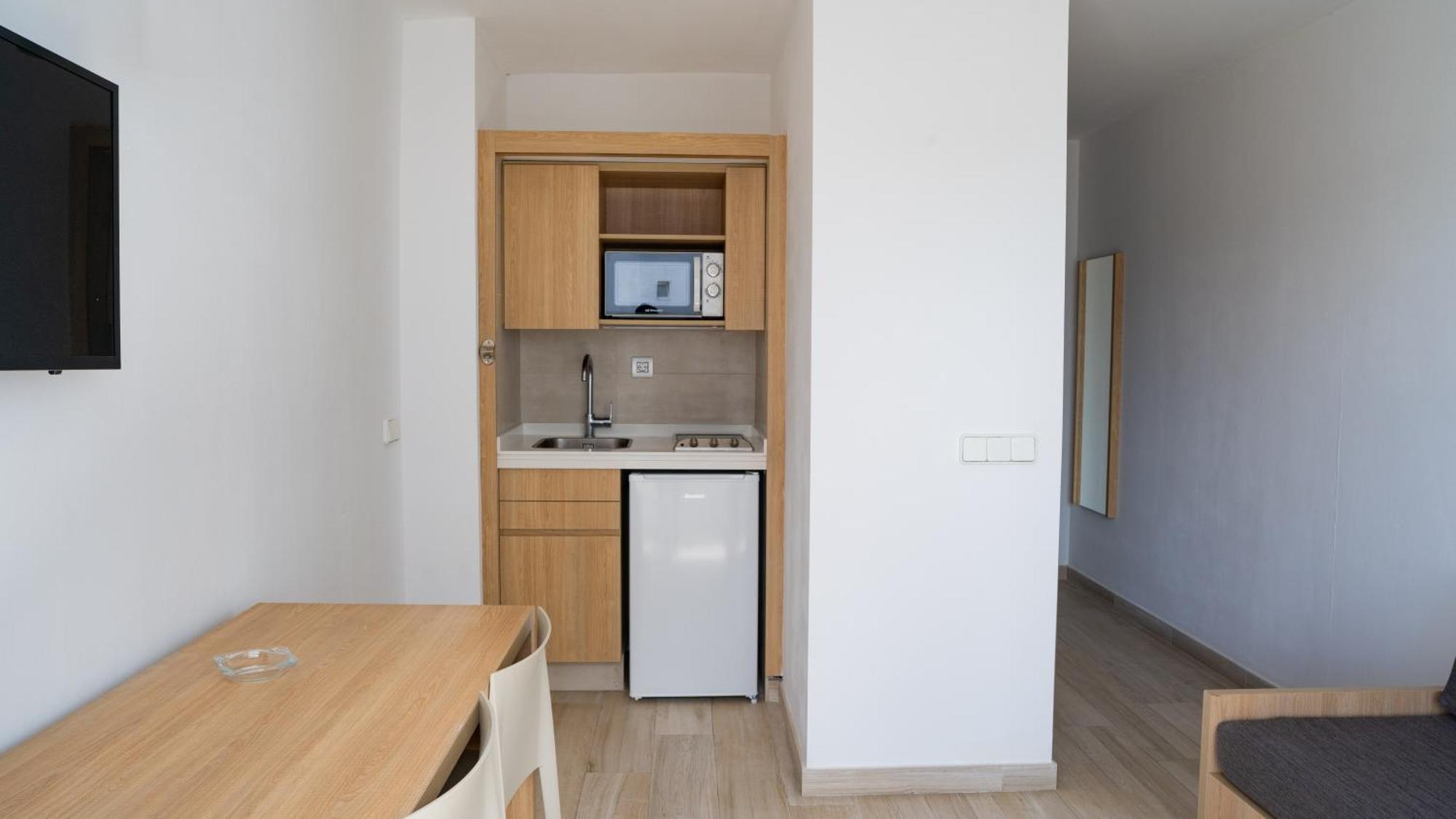 Sunside Central Park Apartamentos - Only Adults San Antonio Abad Exterior foto